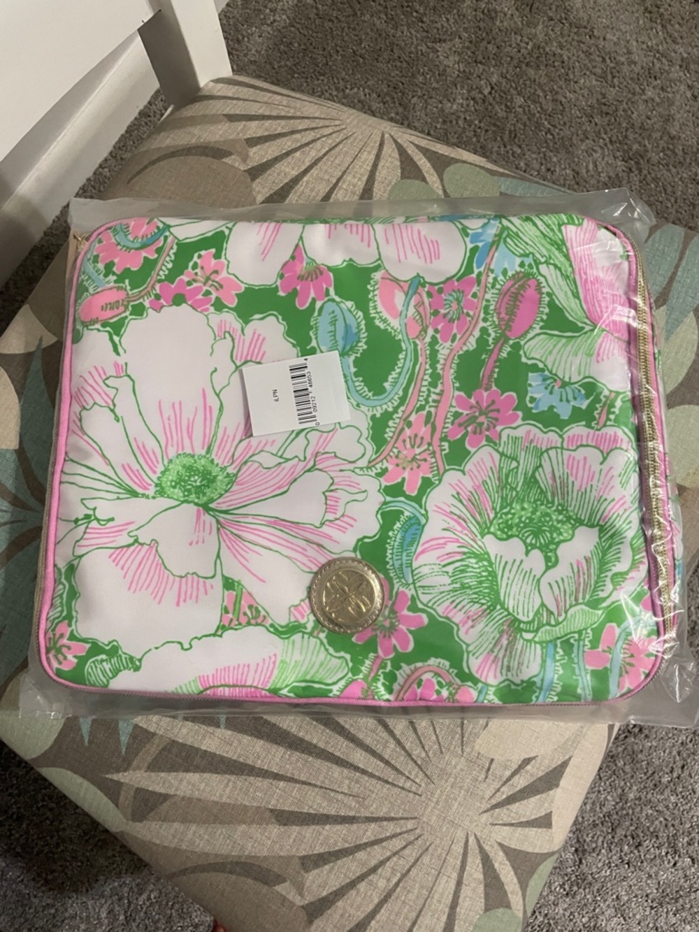 Lilly Pulitzer Packing Cubes in putting green poppyland print - Picture 4 of 4
